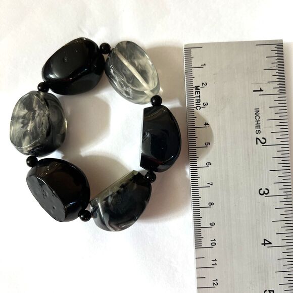 Black & Gray Snowflake Obsidian Pendant w/ Plastic Bracelet & Drop Earrings Set - Picture 15 of 16